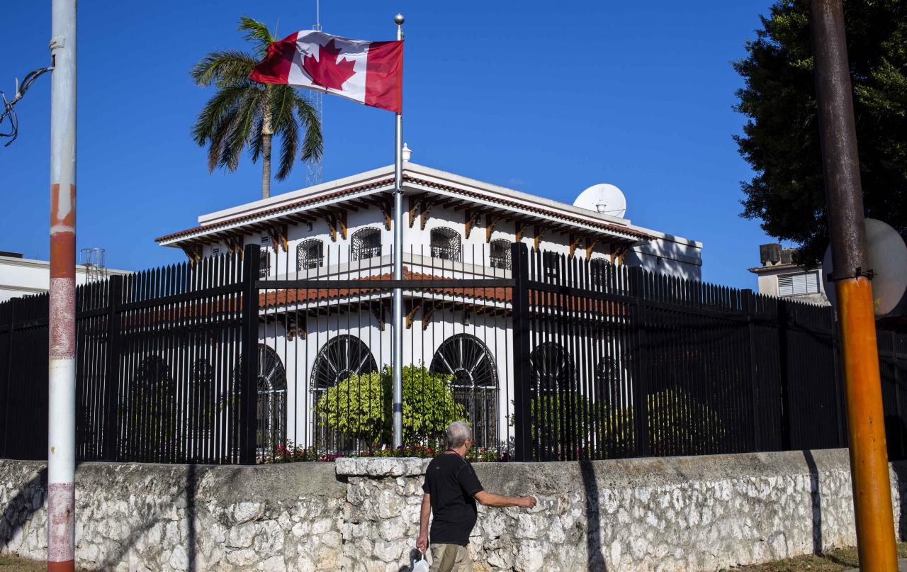 کاهش تعداد کارکنان سفارت کانادا در کوبا به دلیل بیماری مشکوک