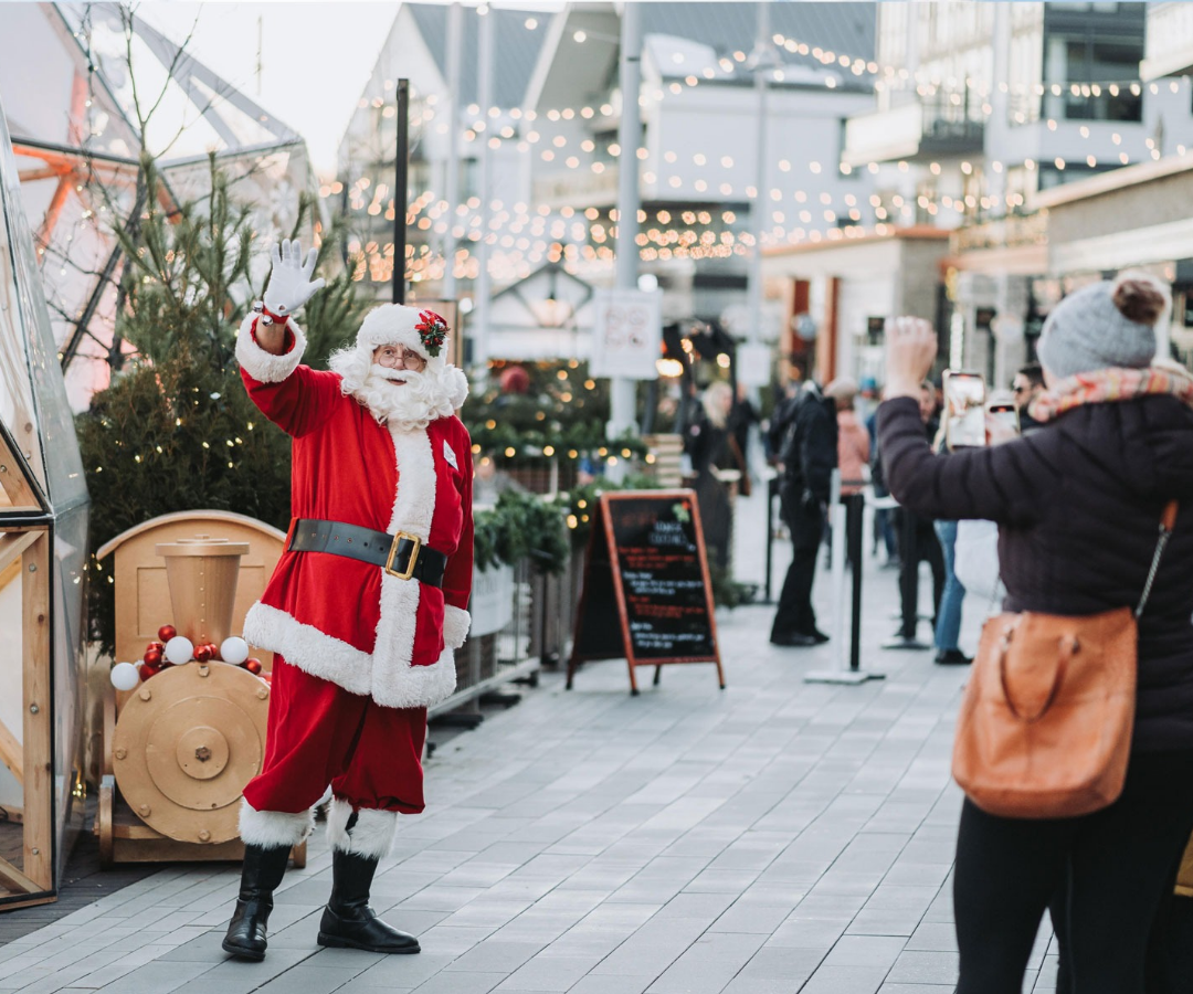 کریسمس مارکت Friday Harbour تا ۲۸ دسامبر